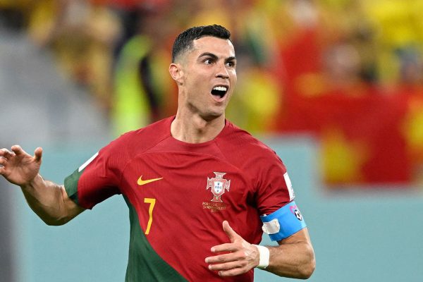 Ronaldo flew for medical examination Al-Nasser awaits Tuesday's debut